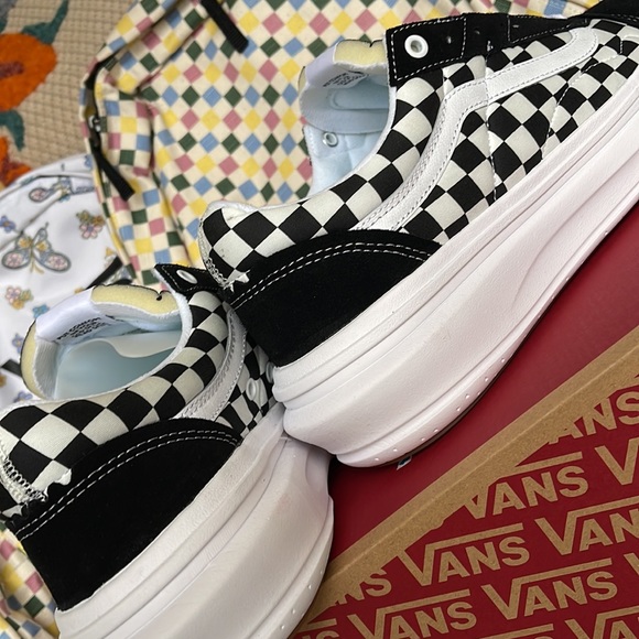 Vans Men’s Old Skool Over
Checkerboard Black/Checkered 
VN0A7Q5E95Y Platforms - Picture 15 of 16